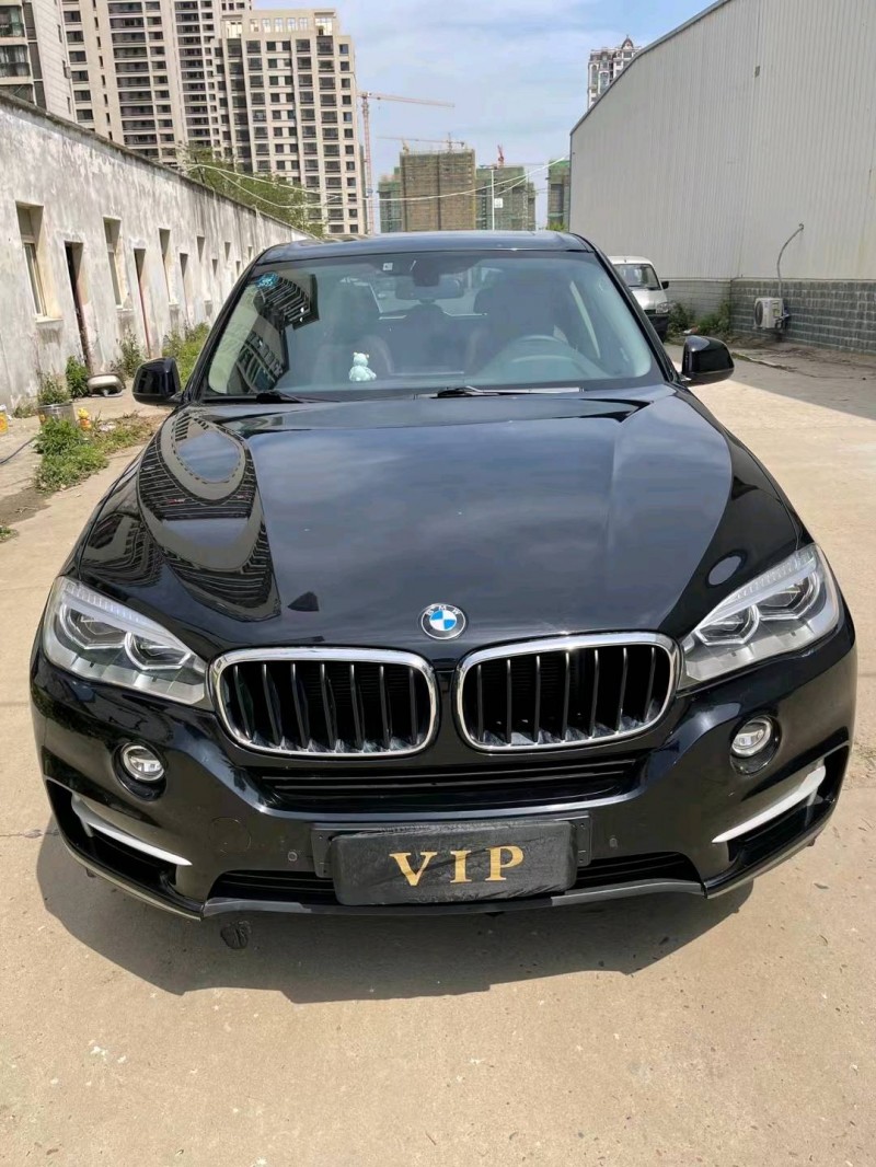 北京18年宝马X58