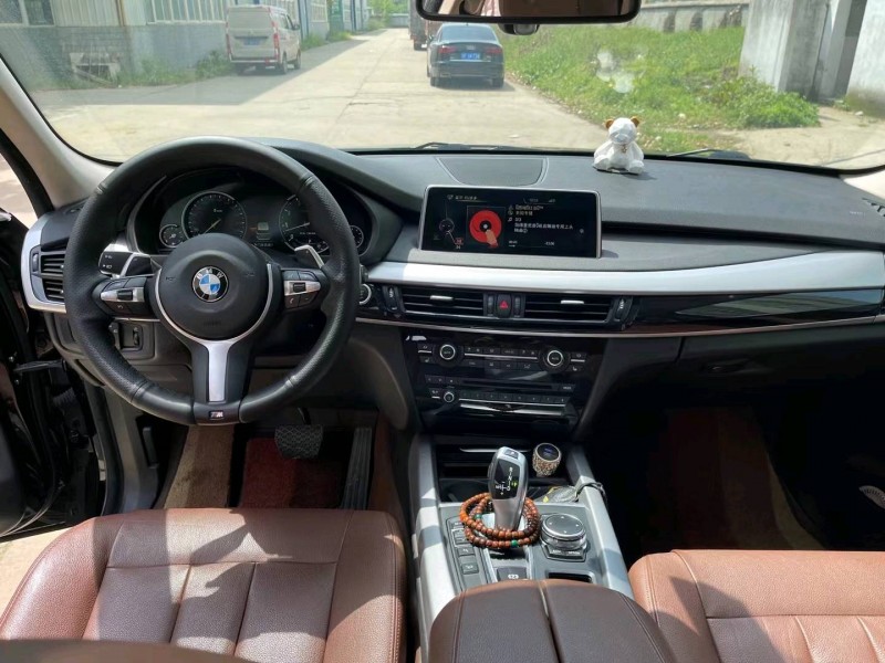 北京18年宝马X54