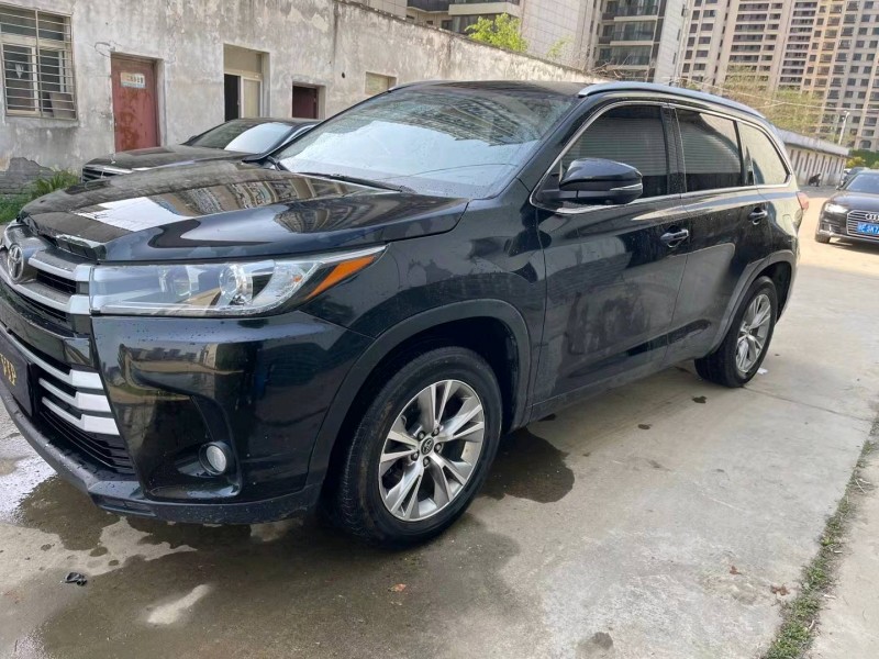 北京19年丰田汉兰达3