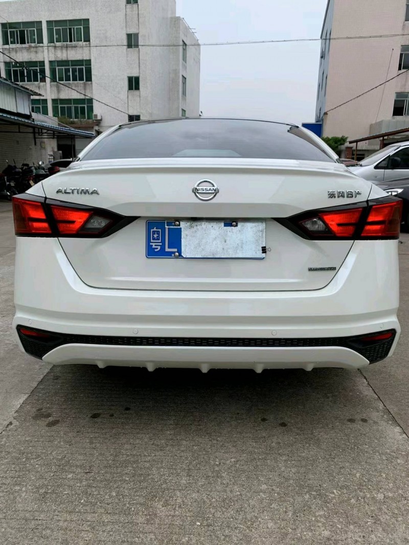 中山21年日產天籟4
