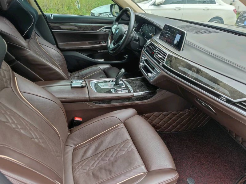 北京17年宝马7系5