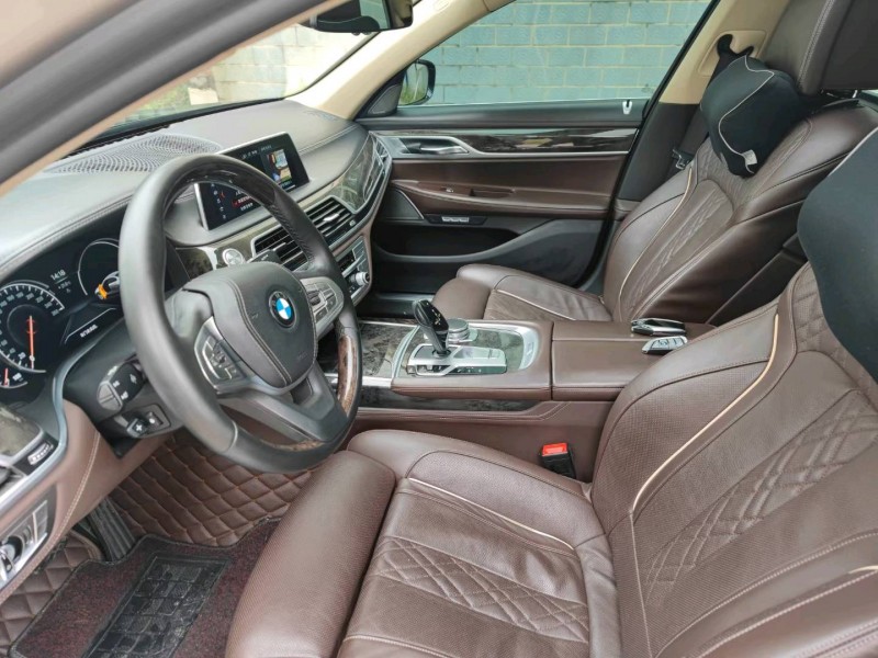 北京17年宝马7系4