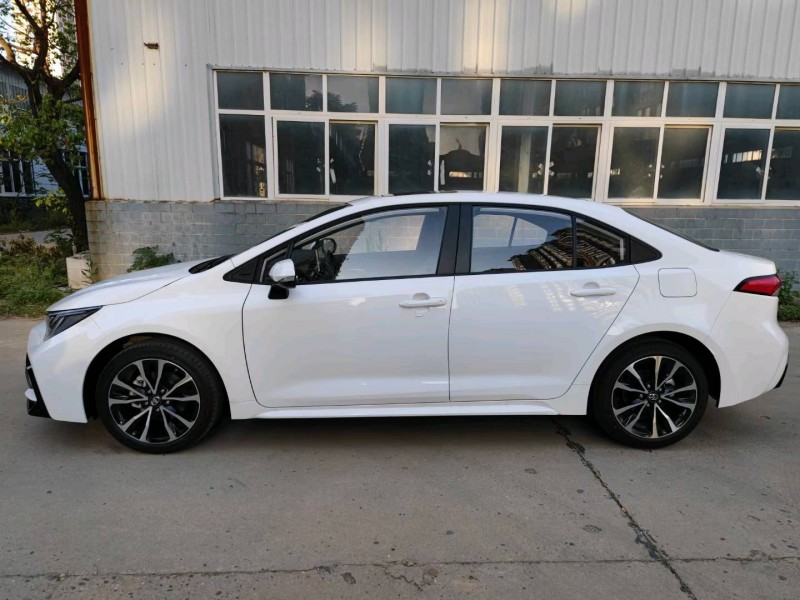 北京22年丰田雷凌3