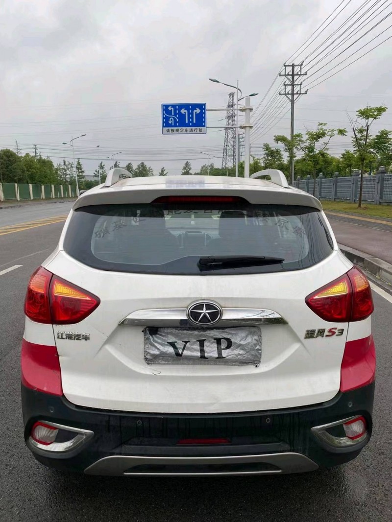 宜昌15年江淮瑞風S38