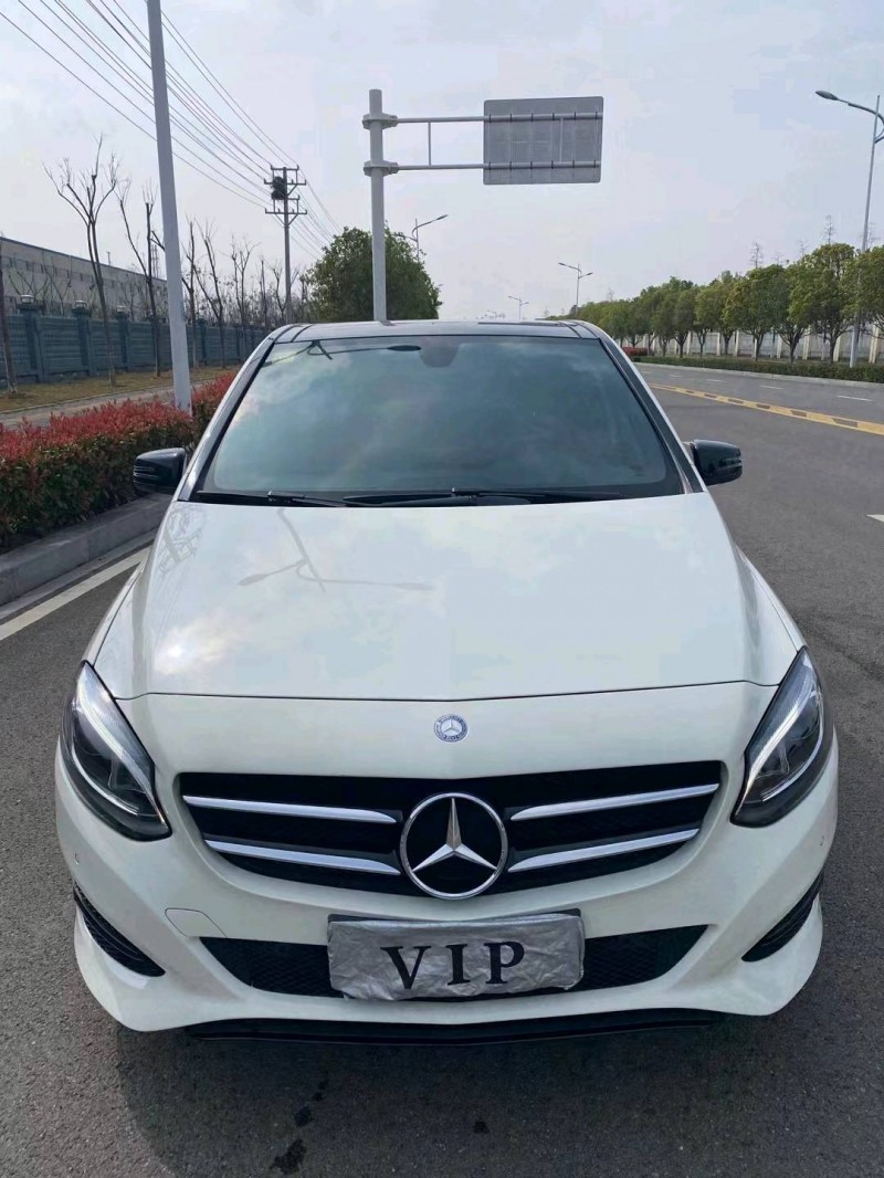宜昌15年奔馳B1