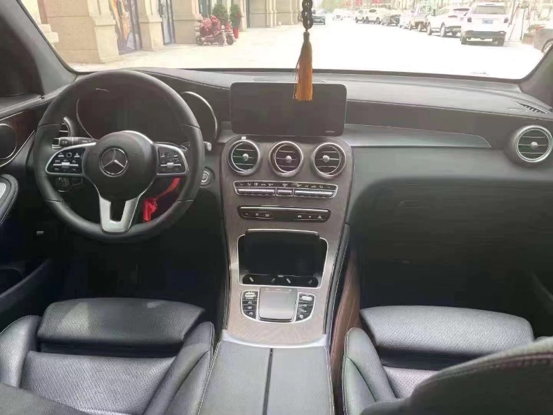 北京21年奔驰GLC4