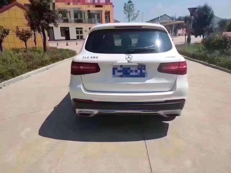 北京16年奔驰GLC2