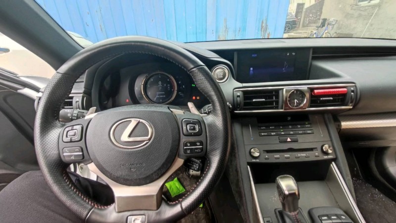 苏州18年雷克萨斯IS5