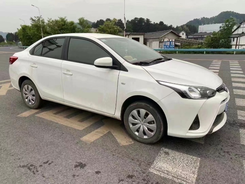 貴陽21年豐田YARiS L 致享3