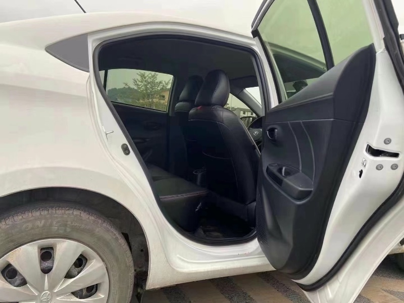 貴陽21年豐田YARiS L 致享6