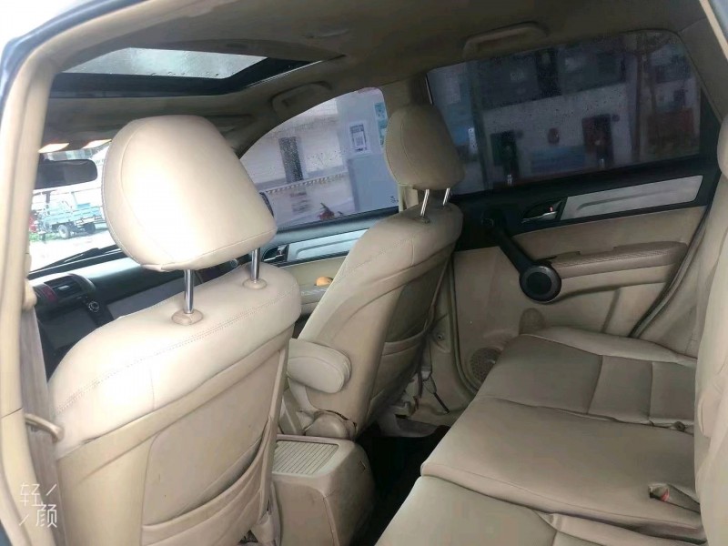 黔西南12年本田CR-V1