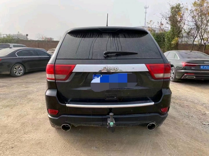 保定12年Jeep大切諾基4