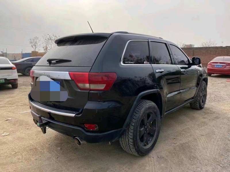 保定12年Jeep大切諾基6