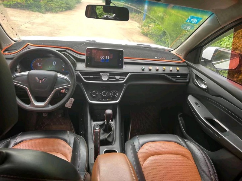 煙臺18年五菱汽車宏光S37