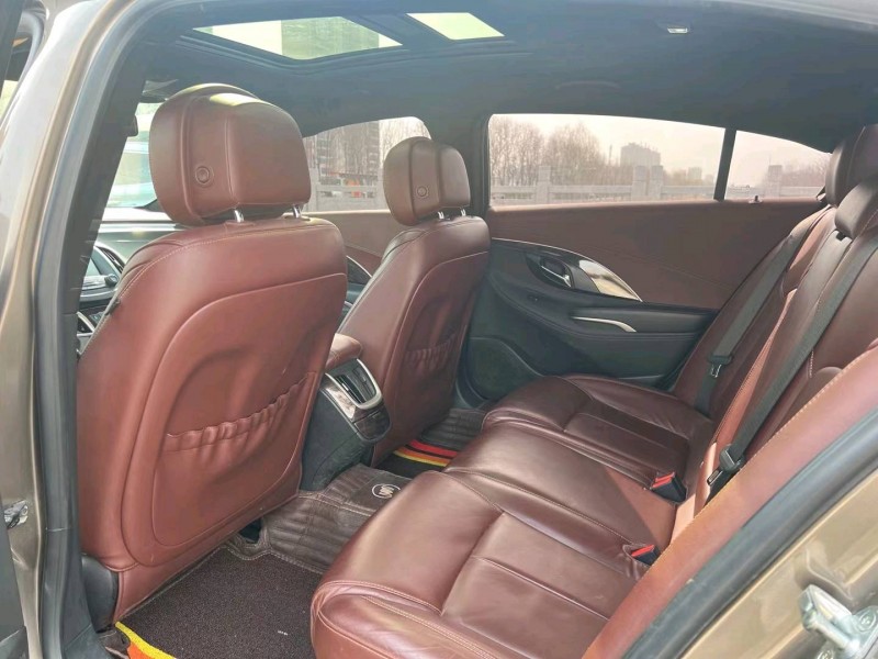 徐州16年别克君越9