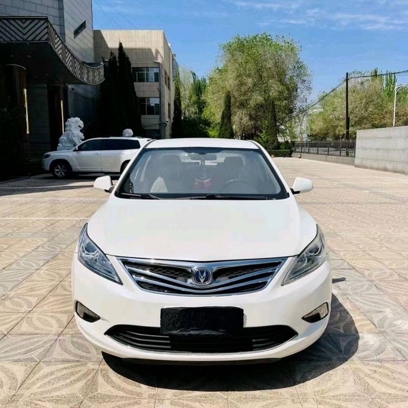 包頭13年長安汽車逸動1