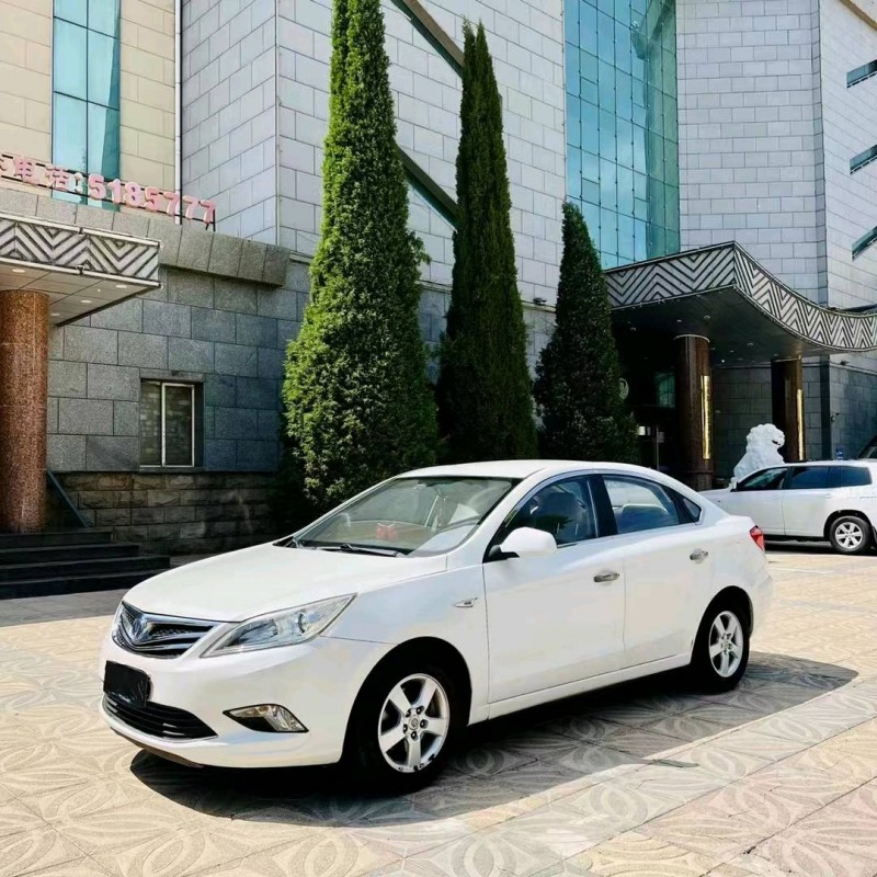 包頭13年長安汽車逸動3