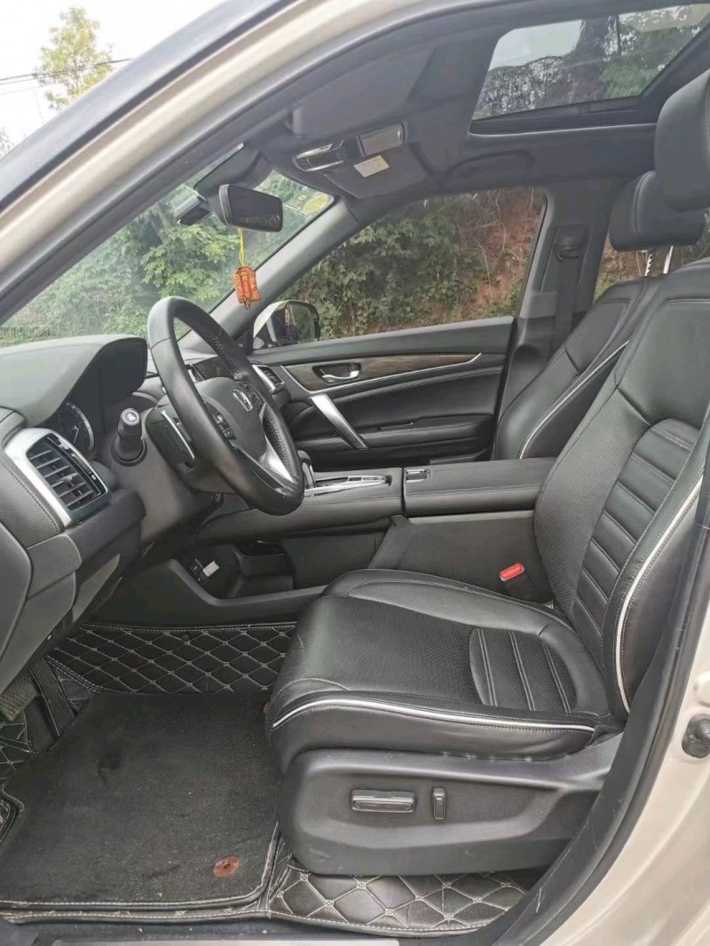 德陽19年本田CR-V5