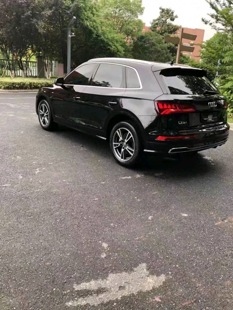 嘉兴21年奥迪Q54