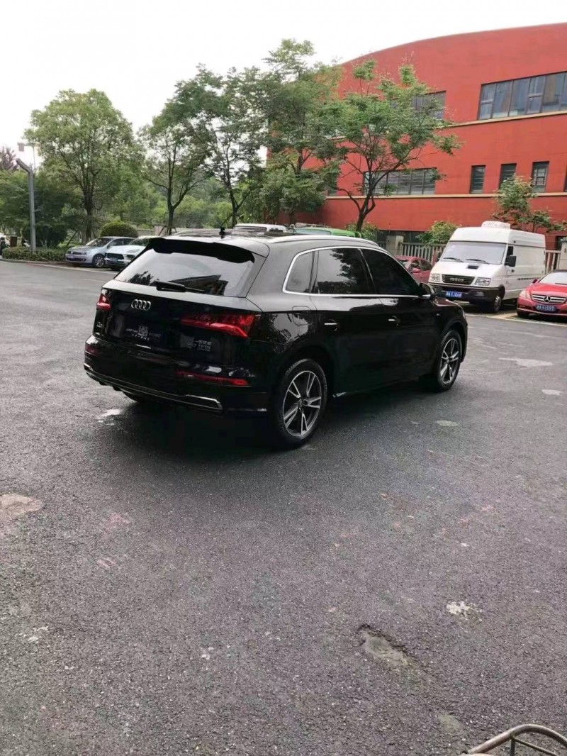 嘉兴21年奥迪Q55