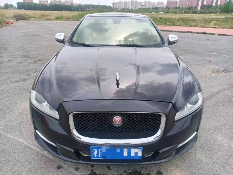 天津12年捷豹XJ1