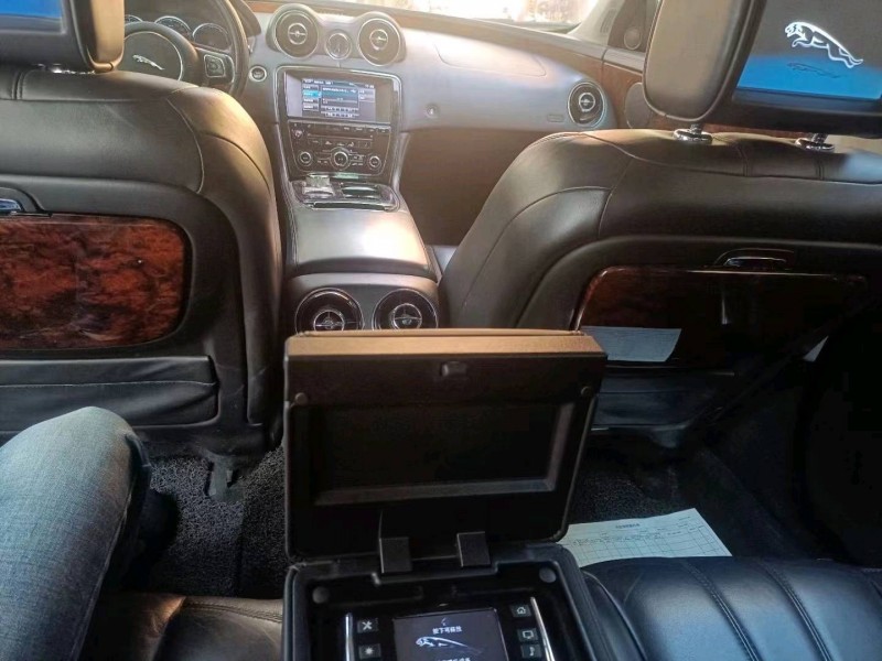 天津12年捷豹XJ2