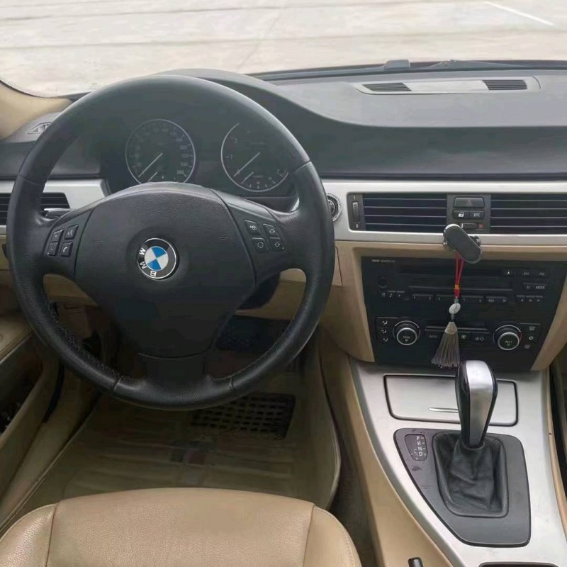 北京09年宝马3系4