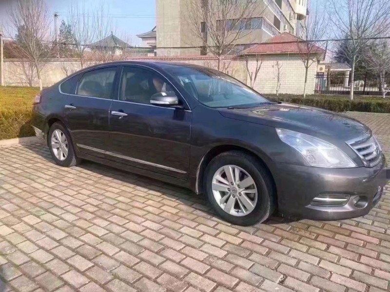 濰坊12年日產天籟2