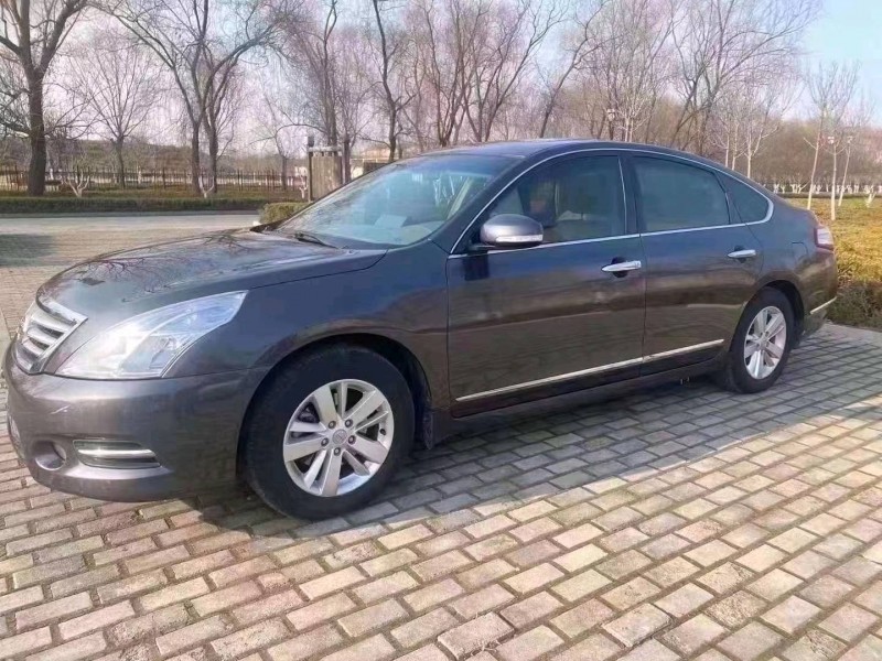 濰坊12年日產天籟3