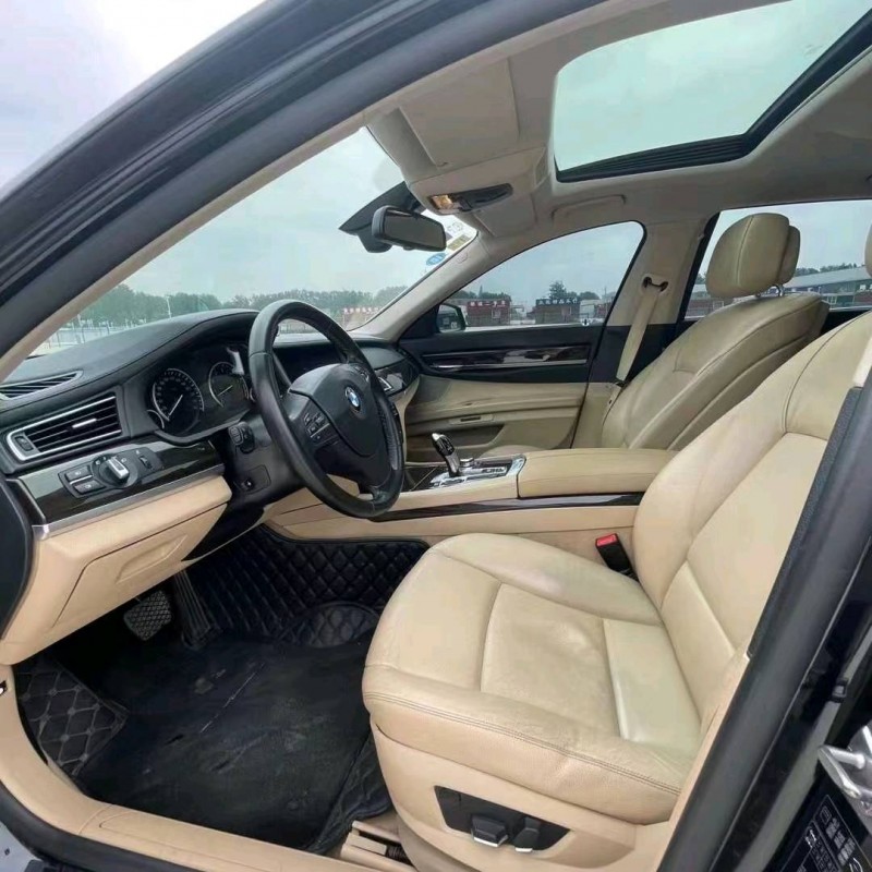 北京11年宝马7系3