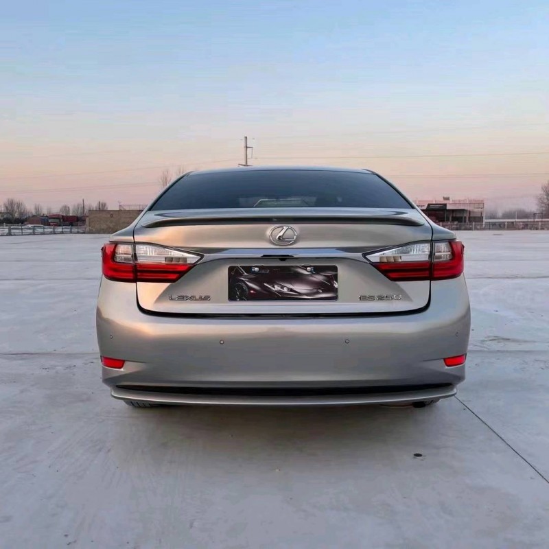 北京17年雷克萨斯ES1