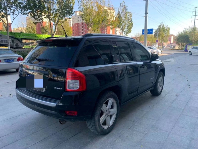 煙臺12年Jeep指南者5