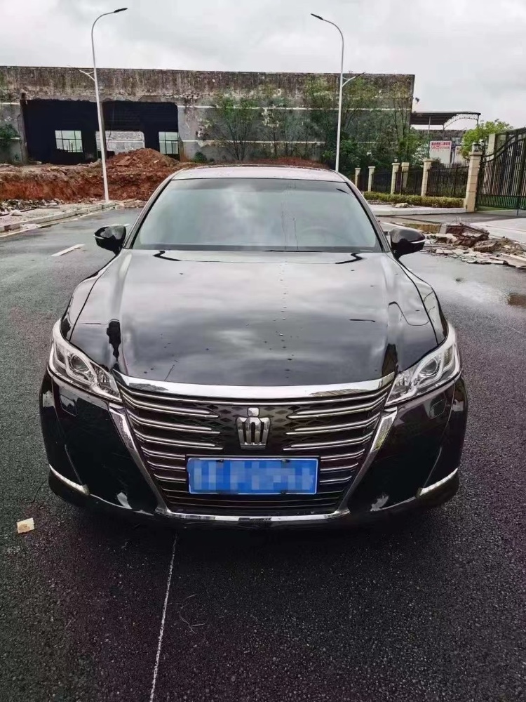 吉安17年豐田皇冠6