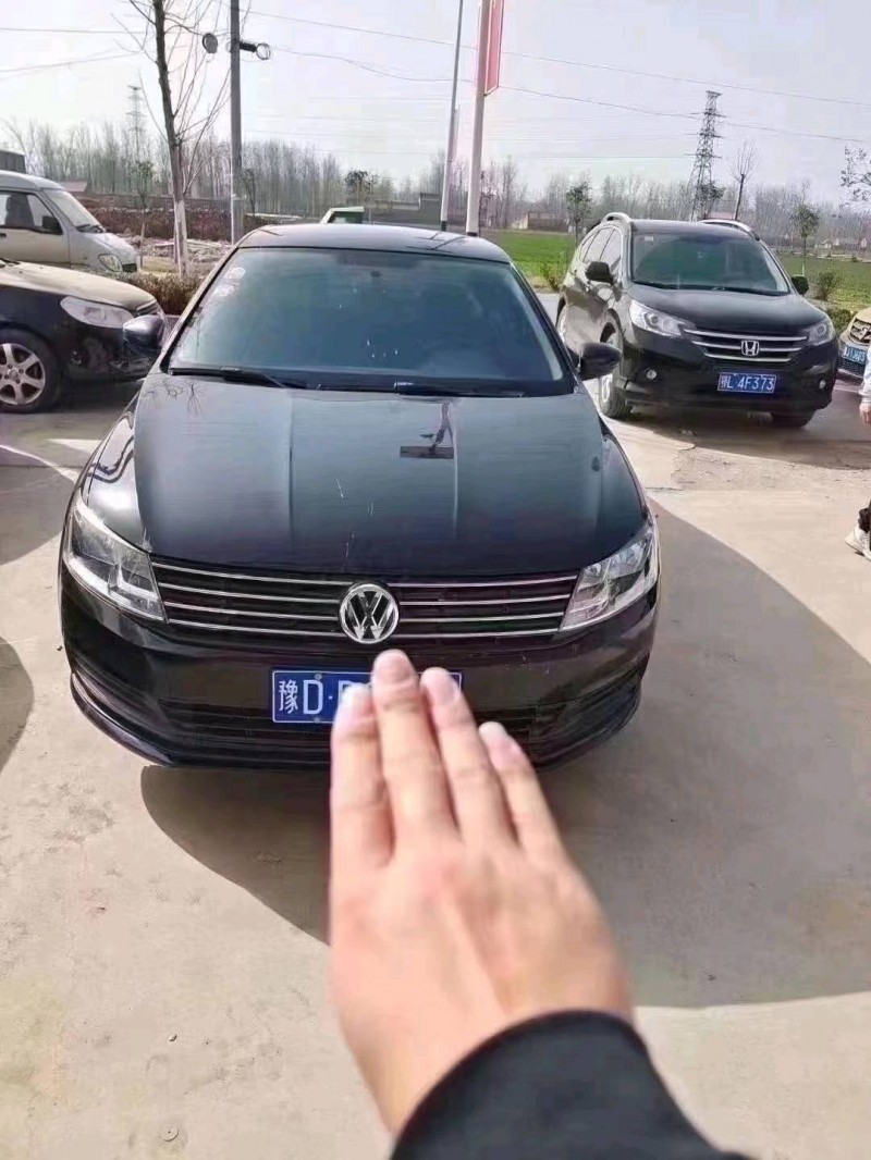 北京17年大众朗逸1