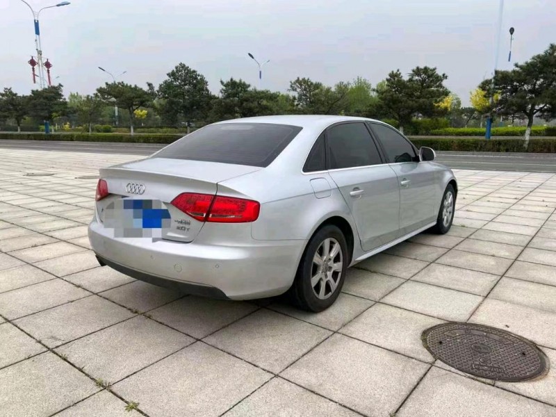 秦皇島11年奧迪A4L3