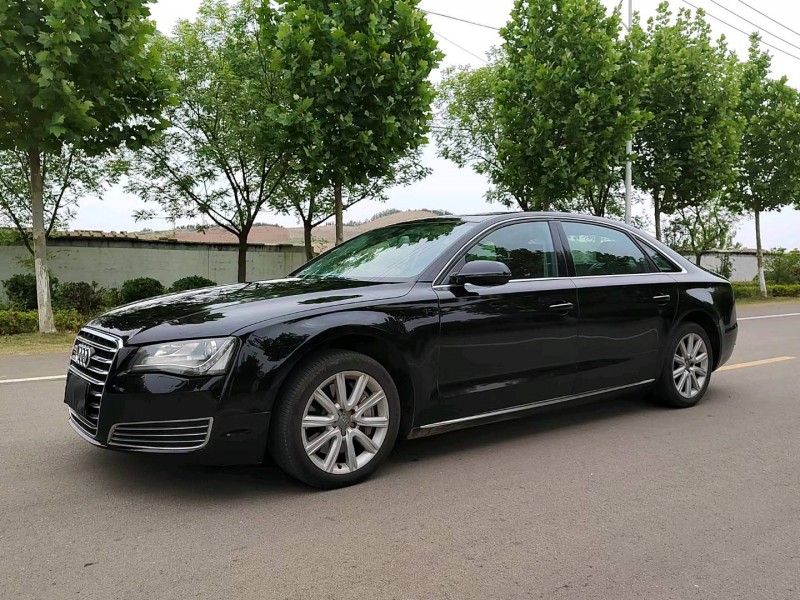 徐州12年奥迪A8L8