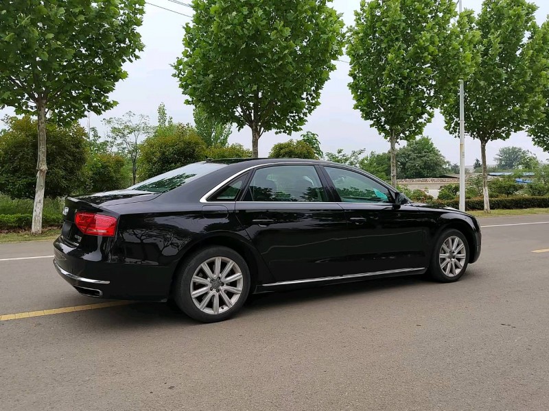 徐州12年奥迪A8L2