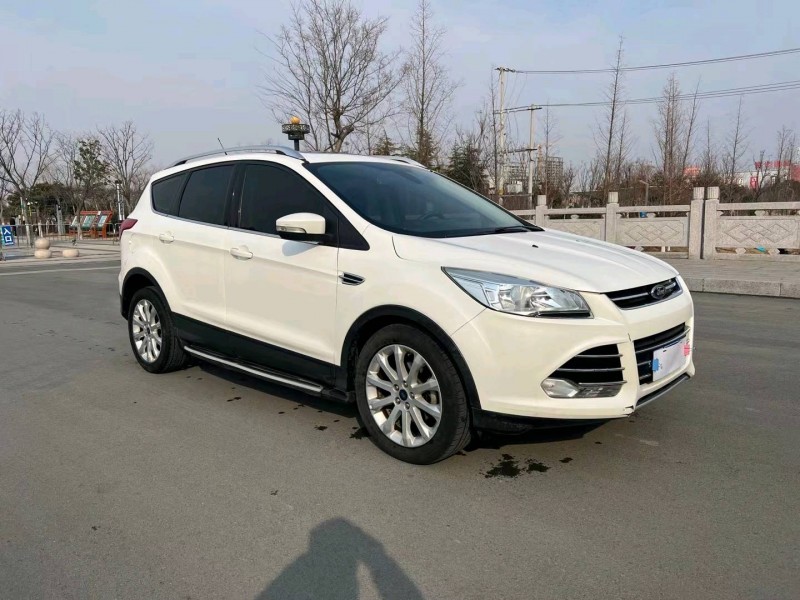 徐州16年福特翼虎8