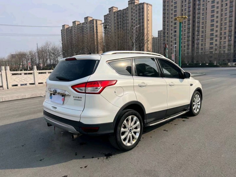 徐州16年福特翼虎6