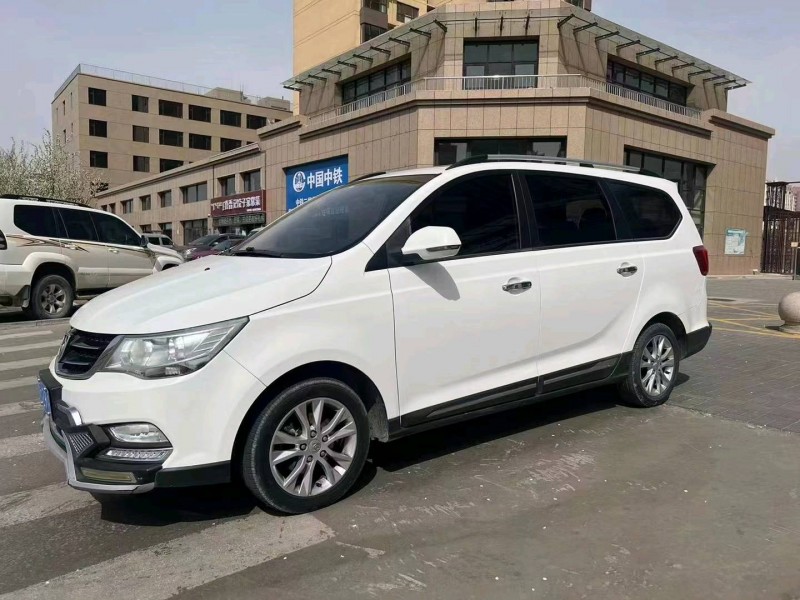 包頭16年寶駿7303