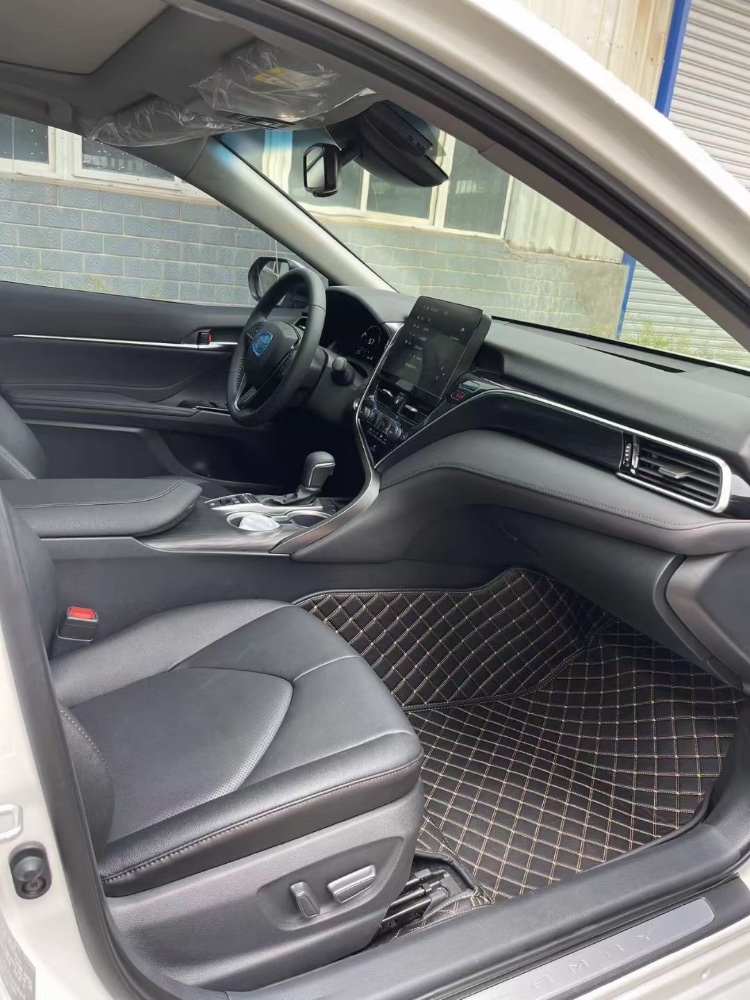 北京22年丰田凯美瑞8