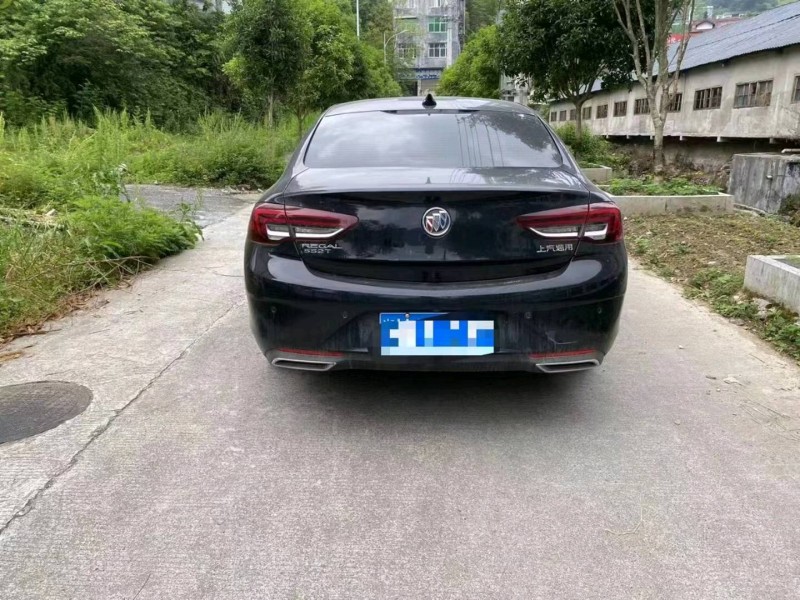 北京21年别克君威2