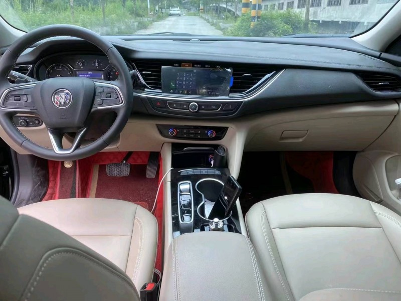 北京21年别克君威5