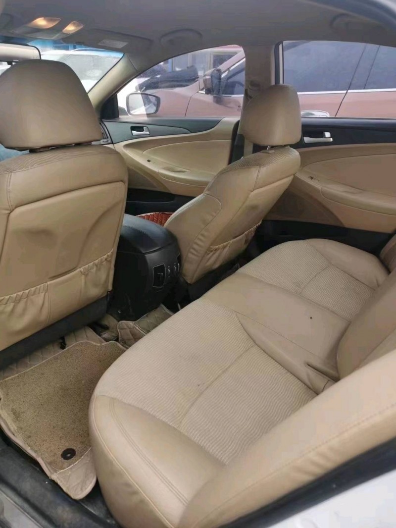 北京11年现代索纳塔八4