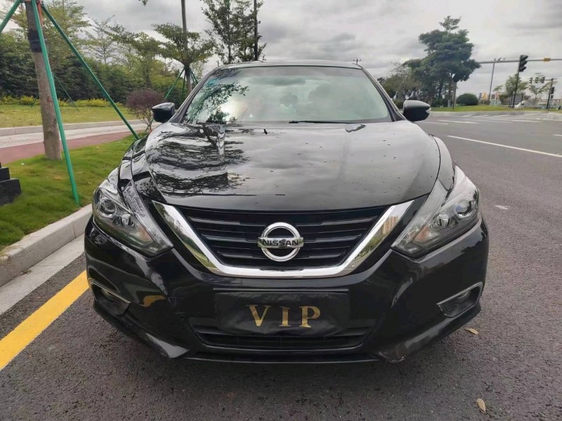 廣州18年日產天籟1