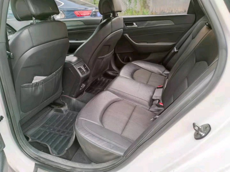 北京15年现代索纳塔九5