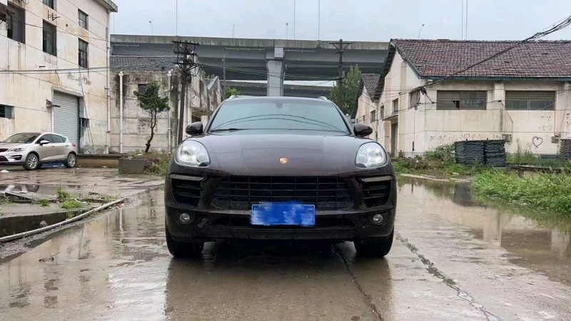 武漢15年保時捷Macan2
