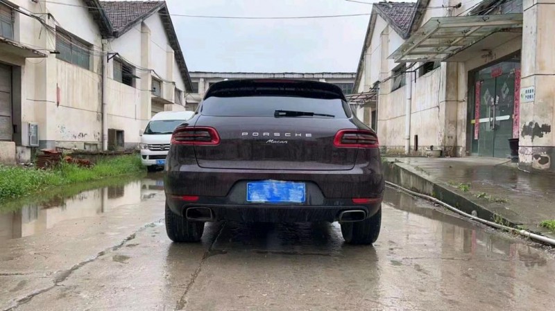武漢15年保時捷Macan8