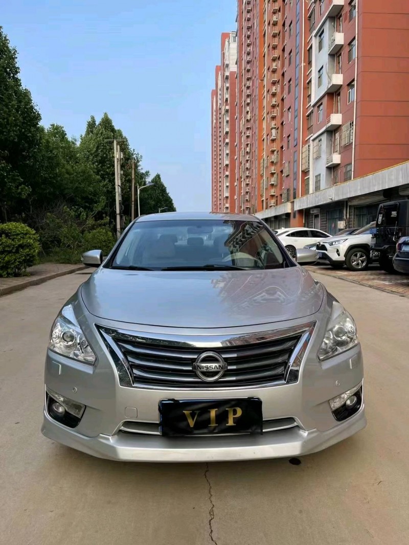 邢臺14年日產天籟1
