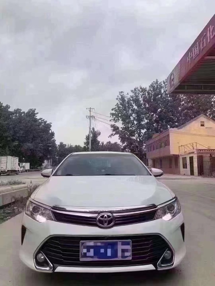 北京17年丰田凯美瑞1